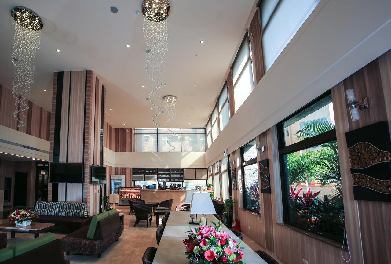 Darlon Hotel Хсинчу Сити Екстериор снимка