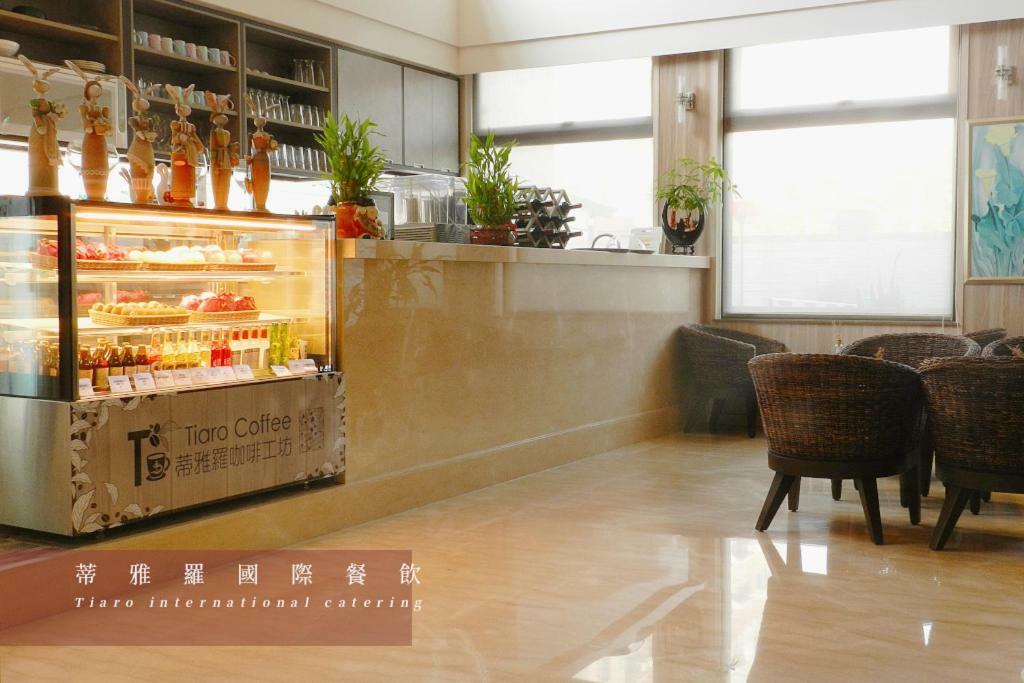 Darlon Hotel Хсинчу Сити Екстериор снимка